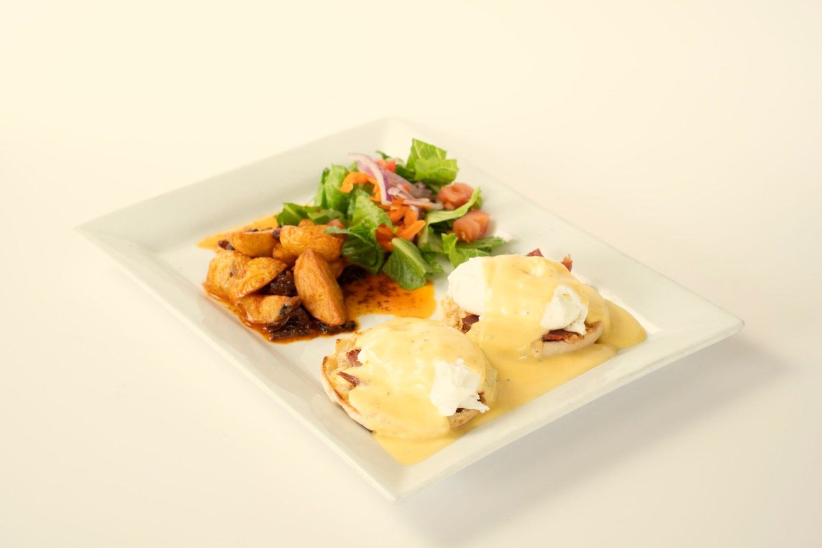 Pulcinella brunch plates